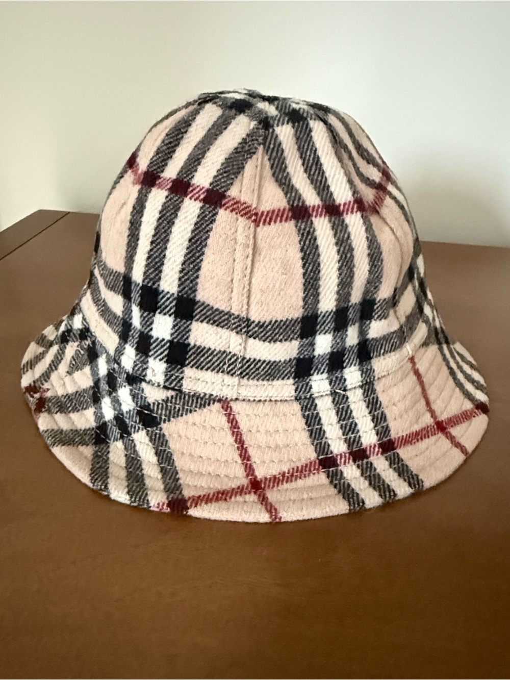 Iconic Burberry Bucket Hat in Classic Beige Plaid